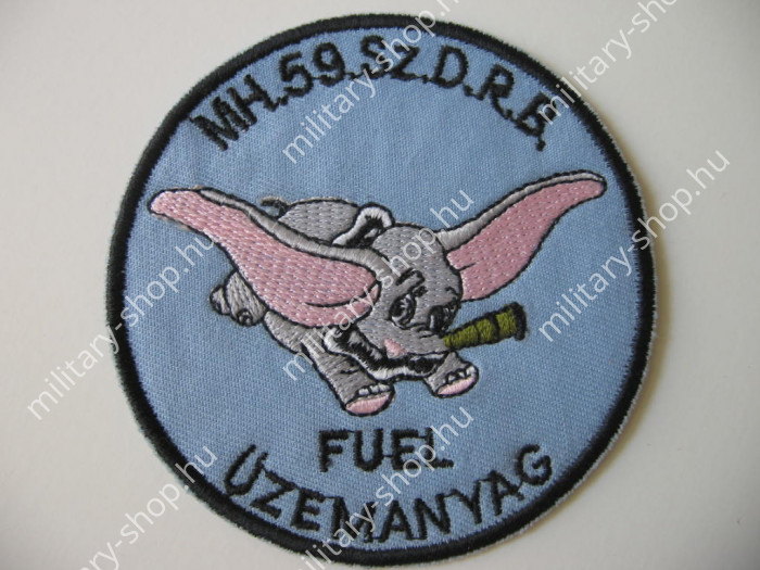 puma század , szentgyörgyi dezső magyar légierő  mig felirat magyar repülős felvarrók magyar pilóta felvarró magyar katonai felszerelés ruházat rangjelzések magyar   katonai bolt üzlet military shop army shop army store budapest salgótarján felderítő felv