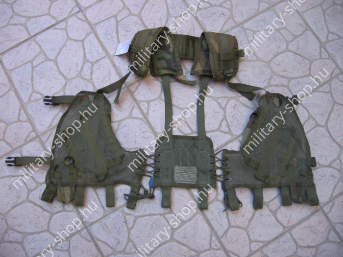 katonai ruházati  bolt üzlet military shop army shop army store budapest salgótarján taktikai mellény etlb amerikai katonai ruházat taktikai mellény golyóálló mellény repeszálló mellény lbv flc mellény coyote woodland