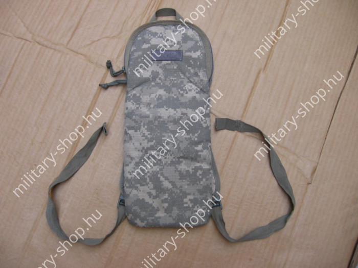 blackhawk skilcraft camelbak víztartány source usa kulacs 1 q usa amerikai katonai ruházat felszerelés használt magyar katonai ruházat felszerelés katonai bolt üzlet military shop store army shop store in budapest