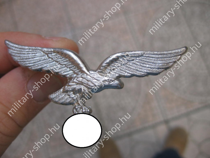 katonai régiségek II.világháborús második világháborús német amerikai angol olasz magyar orosz katonai kitüntetések jelvények felvarrók ruházat katonai bolt üzlet army shop store military shop store in budapest