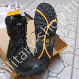 jcb katonai bakancs munkavédelmi bakancs surranó ruházat felszerelés  katonai bolt üzlet army shop store military shop store in  budapest