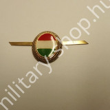 magyar katonai felvarró magyar sapka fém jelzés trikolor jelzés katonai bolt üzlet military shop store army shop store budapest magyar katonai felvarrók deszantos ejtőernyős desszantos mellkas osztályjelzés deszantos ejtőernyős felvarró