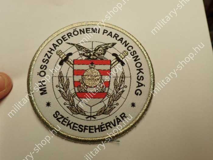 magyar katonai felvarró székesfehérvár  jelzés katonai bolt üzlet military shop store army shop store budapest magyar katonai felvarrók deszantos ejtőernyős desszantos mellkas osztályjelzés deszantos ejtőernyős felvarró