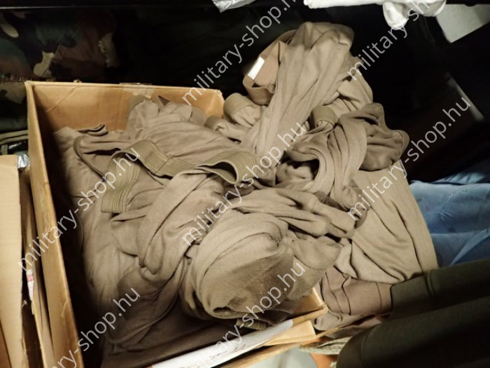 amerikai katonai aláöltözet nadrág felső gore-tex ecwcs ruházathoz  katonai felszerelés ruházat német amerikai angol  katonai bakancs katonai bolt üzlet army shop  store military store shop in budapest