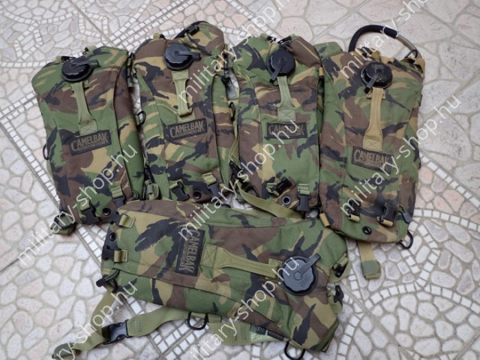 blackhawk skilcraft camelbak ivózsák víztartány source usa kulacs 1 q usa amerikai katonai ruházat felszerelés használt magyar katonai ruházat felszerelés katonai bolt üzlet military shop store army shop store in budapest