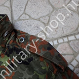 belga ejtőernyős kabát dzseki ejtőernyős bakancs rohamkés kés bicska tőr ejtőernyős sisak , katonai bolt üzlet army shop store military shop store in budapest