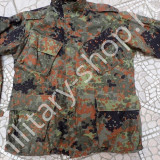 belga ejtőernyős kabát dzseki ejtőernyős bakancs rohamkés kés bicska tőr ejtőernyős sisak , katonai bolt üzlet army shop store military shop store in budapest