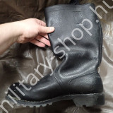 katonai box mentős haix meindl bw hegyivadász ejtőernyős lowa magnum btes swat blackhavk belleville panama bakancs cipőtisztító készlet vezelines box boksz katonai bolt üzlet army shop store military shop store in budapest asia centerbw bundeswehr tengeré