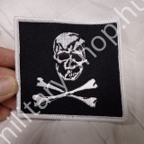 francia idegenlégió sapka booney kalap kepi  jolly rogers felvarró hátizsák  gyakorló nadrág zubbony sapka kepi cce hátizsák ruházat felszerelés bakancs katonai bolt üzlet army shop store military shop store in  budapest