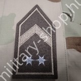magyar honvédség mh rangjelzés rendfokozat őrmester pólóra nyakra zubbonyra sapkára törzsőrmester főtörzs hadnagy főhadnagy százados tiszti katonai bolt üzlet army shop store military shop store in budapest