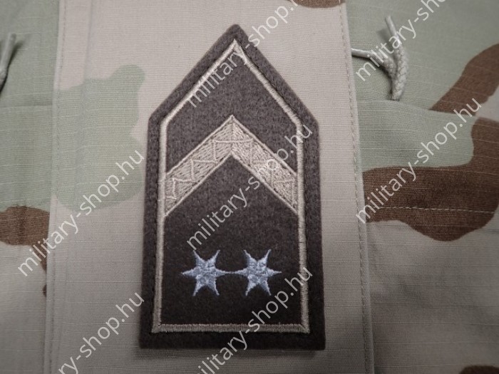 magyar honvédség mh rangjelzés rendfokozat őrmester pólóra nyakra zubbonyra sapkára törzsőrmester főtörzs hadnagy főhadnagy százados tiszti katonai bolt üzlet army shop store military shop store in budapest