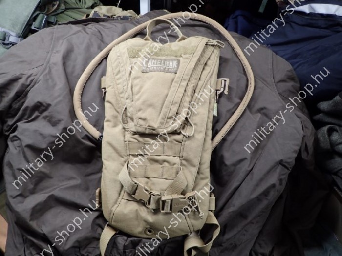 blackhawk skilcraft camelbak ivózsák víztartány source usa kulacs 1 q usa amerikai katonai ruházat felszerelés használt magyar katonai ruházat felszerelés katonai bolt üzlet military shop store army shop store in budapest