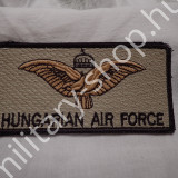 honvédségi légierős névtábla magyar légierő mellkasfelvarró repülős felvarrók katonai ruházat felszerelés katonai bolt üzlet army shop military shop army store budapest magyar honvédség  katonai rangjelzés rendfokozati jelzés hungary mellkasfelirat sivata
