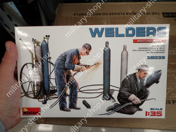 Miniart® german soldiers  welders ,38039,,miniart rumpeter tamiya takom revell italeri friulmodellizmo rye field  border bandai academy eduard modell makett shop bolt üzlet  in budapest