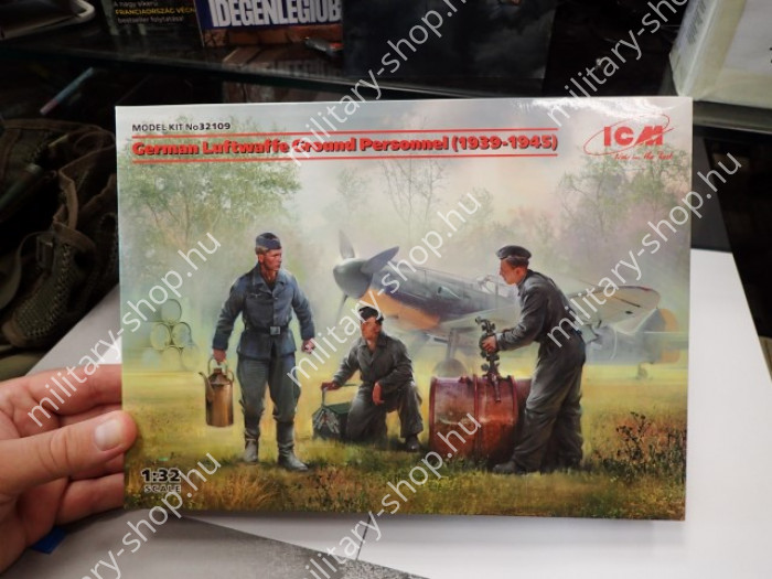 ICM® - GERMAN LUFTWAFFE GROUND PERSONEL 32109,,rumpeter tamiya takom revell italeri friulmodellizmo rye field  border bandai academy eduard modell makett shop bolt üzlet  in budapest