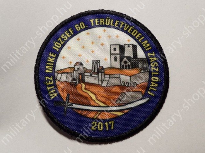 vitéz MIKE JÓZSEF 60.TERÜLETVÉDELMI ZÁSZLÓALJ , KÖZNAPI , SZÍNES , KARFELVARRÓ vitéz MIKE JÓZSEF 60.TERÜLETVÉDELMI ZÁSZLÓALJ , KÖZNAPI , SZÍNES , KARFELVARRÓ